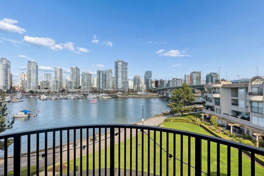 PH 409 1859 Spyglass Place Vancouver, BC - 13