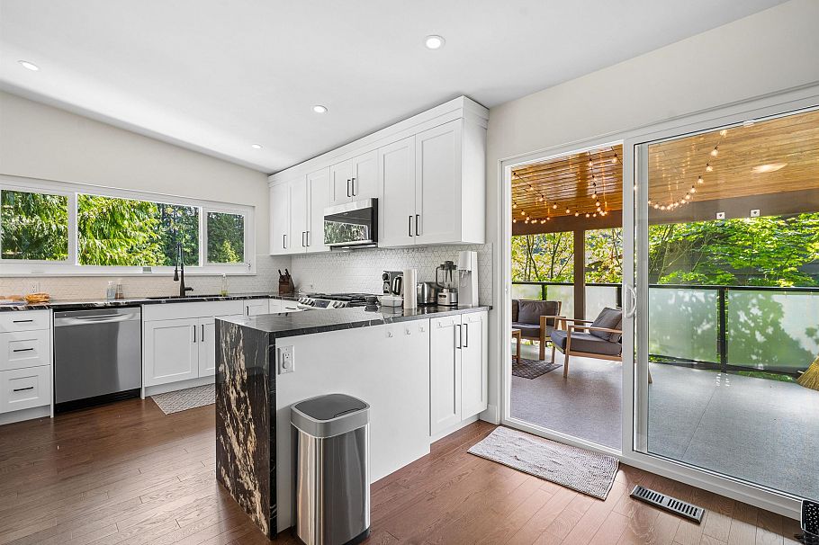 4651 Hoskins Road North Vancouver, BC - 16