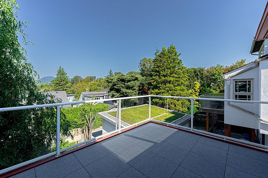 4327 Locarno Crescent Vancouver, BC - 12
