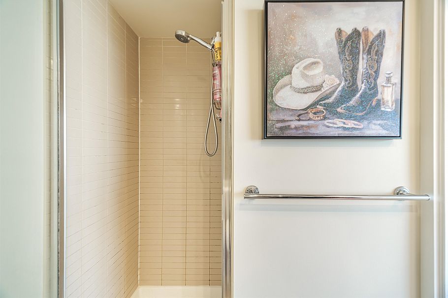 2308 111 W Georgia Street Vancouver, BC - 22