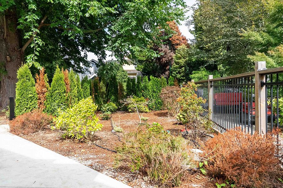A 3672 W 1st Avenue Vancouver, BC - 17