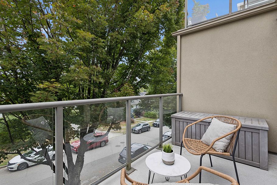 305 980 W 21st Avenue Vancouver, BC - 24