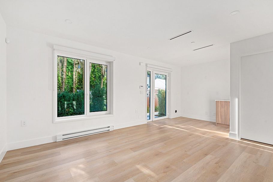 SL 1 2333 E 54th Avenue Vancouver, BC - 31