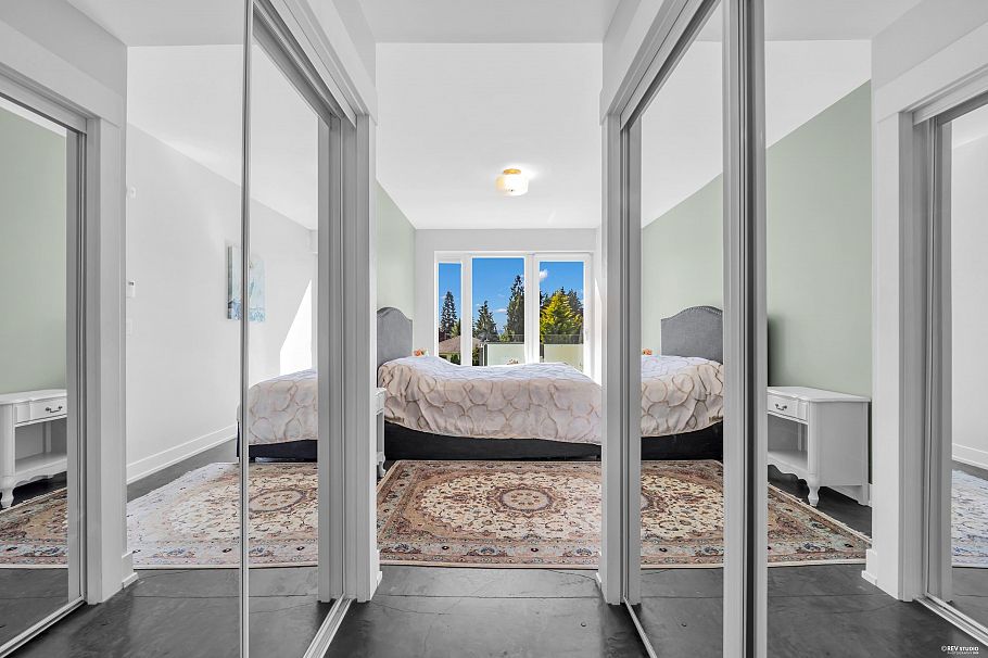 201 650 Evergreen Place North Vancouver, BC - 21