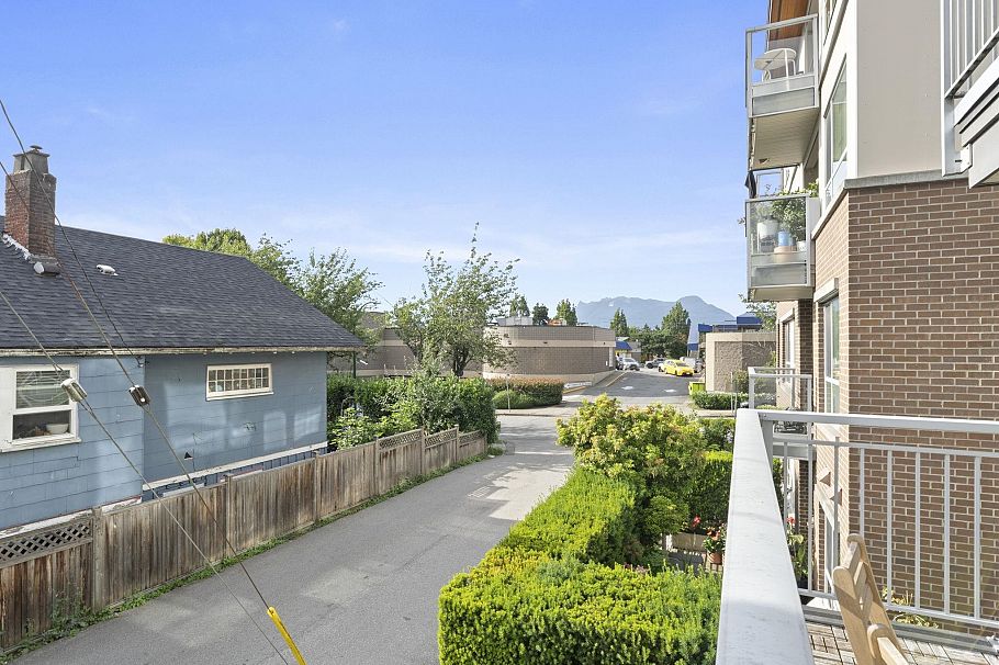 105 2888 E 2nd Avenue Vancouver, BC - 21