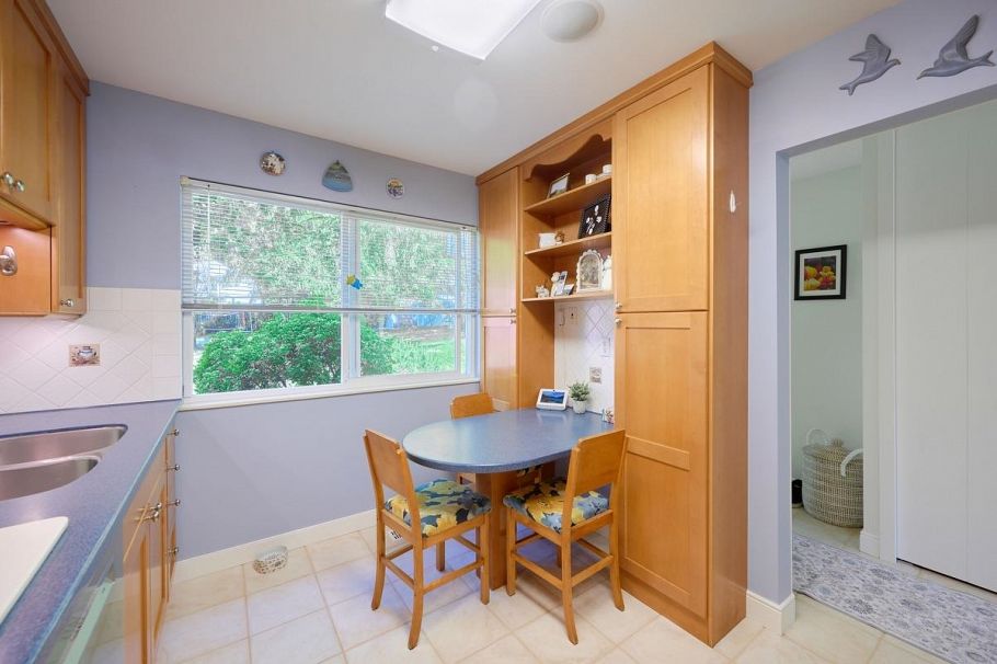4627 Hoskins Road North Vancouver, BC - 5