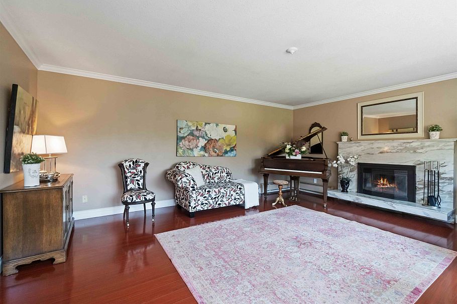 4106 Staulo Crescent Vancouver, BC - 6