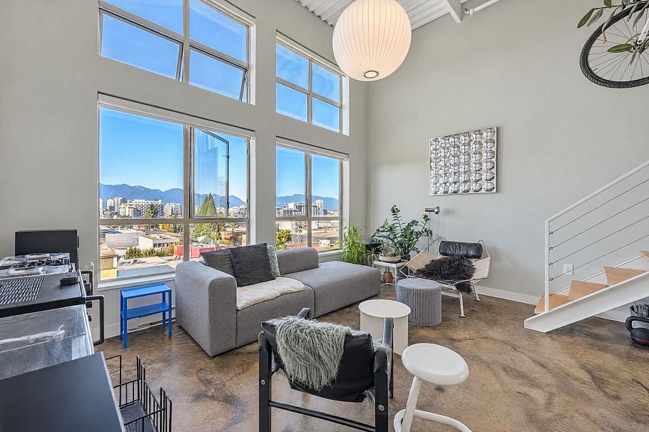 402 338 W 8th Avenue Vancouver, BC - 2