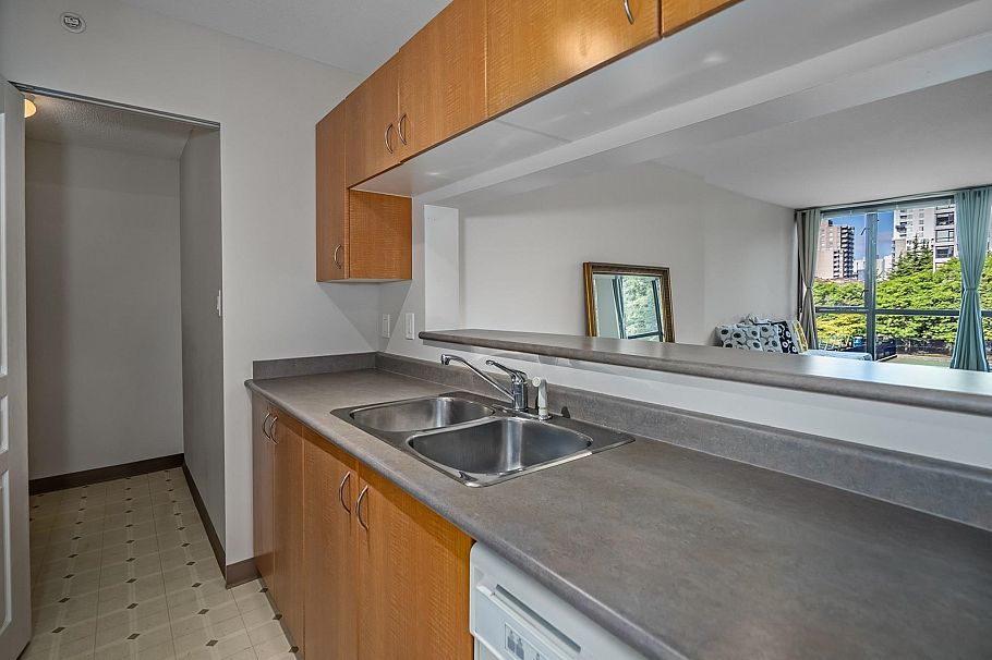 406 5288 Melbourne Street Vancouver, BC - 12