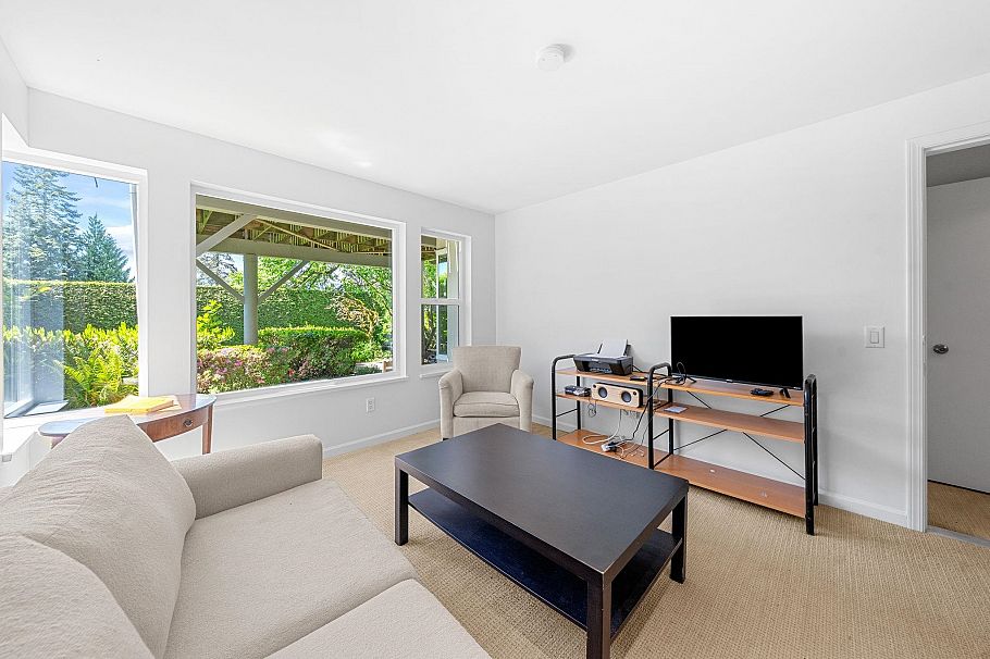 3961 St. Albans Avenue North Vancouver, BC - 30