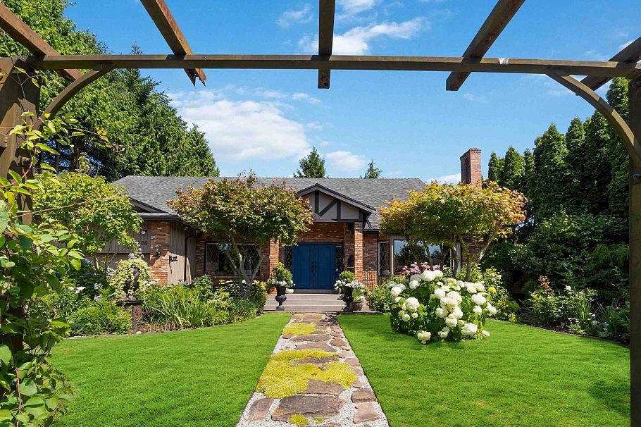 4106 Staulo Crescent Vancouver, BC - 1