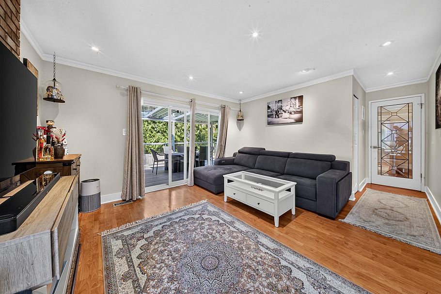 2322 Kirkstone Road North Vancouver, BC - 11