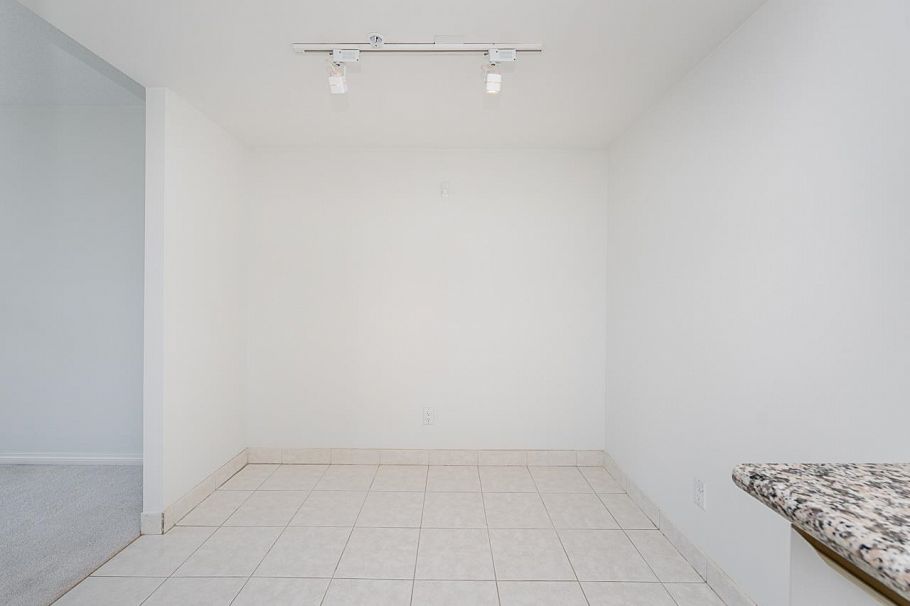 405 688 Fairchild Road Vancouver, BC - 17
