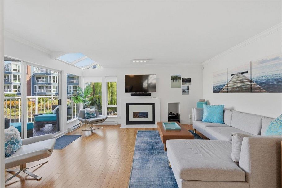 1523 Mariner Walk Vancouver, BC - 2