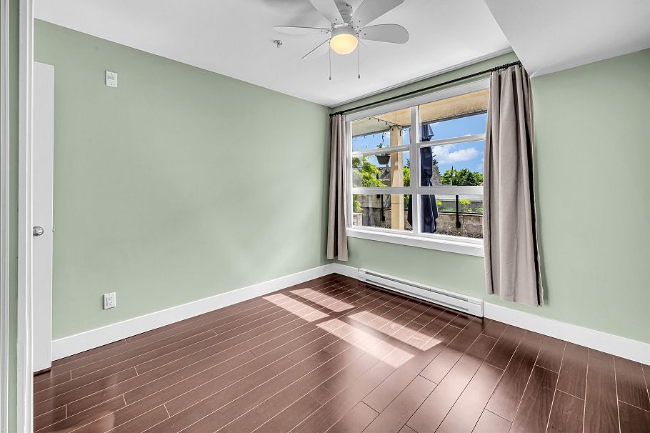 211 4338 Commercial Street Vancouver, BC - 28