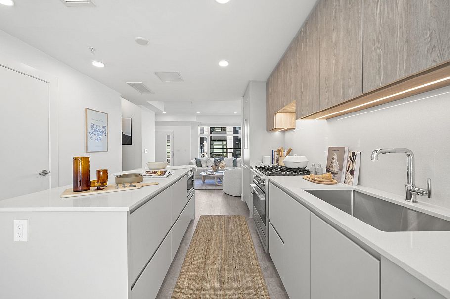 225 1010 W 47th Avenue Vancouver, BC - 8