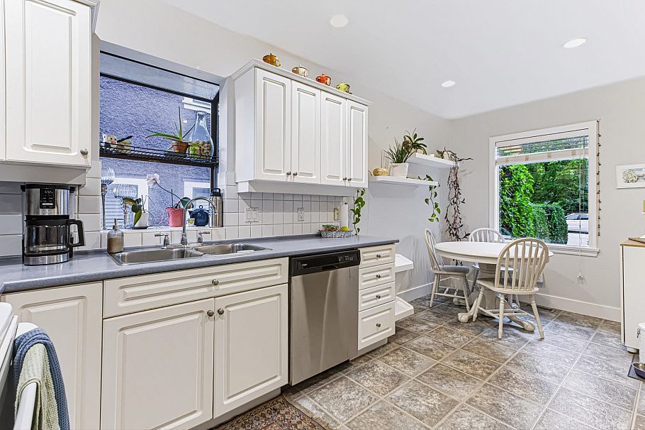 7455 West Boulevard Vancouver, BC - 6