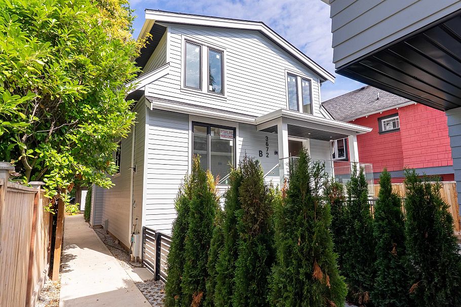 A 3672 W 1st Avenue Vancouver, BC - 28