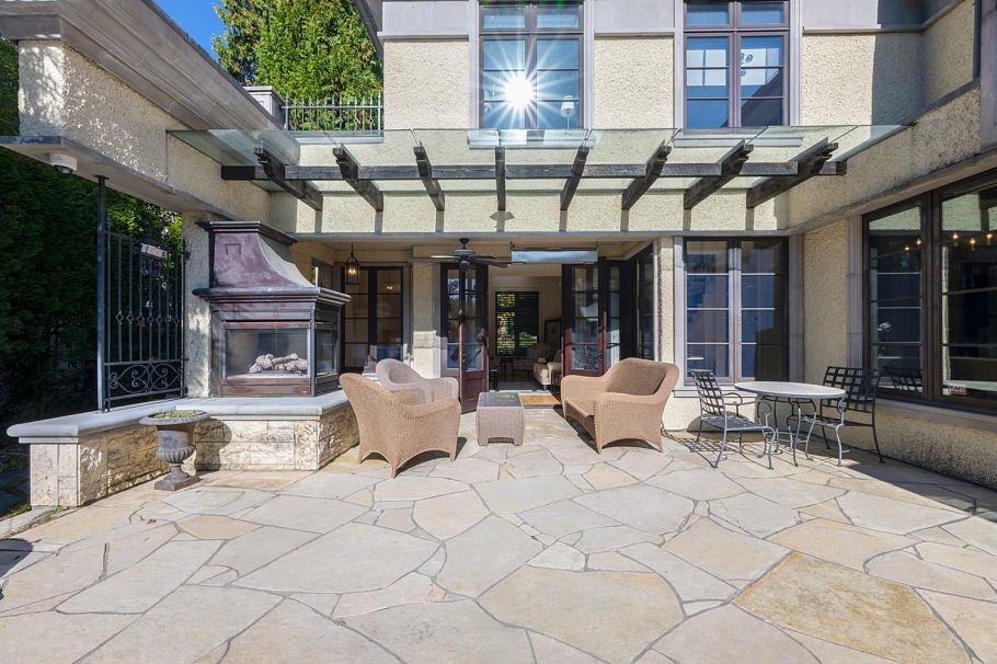 1198 W 55th Avenue Vancouver, BC - 17