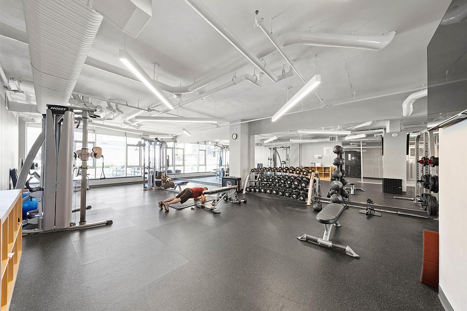 7 8508 Jack Uppal Street Vancouver, BC - 38