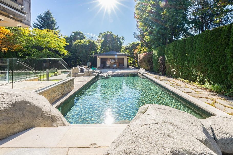 1198 W 55th Avenue Vancouver, BC - 18
