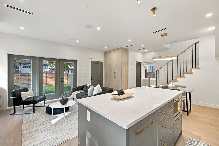 3206 E Georgia Street Vancouver, BC - 13