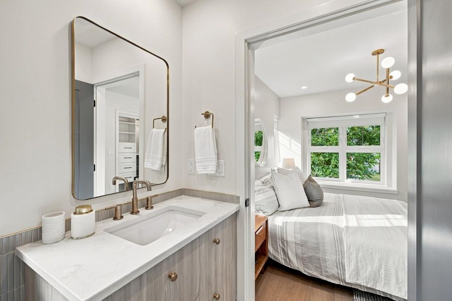 3206 E Georgia Street Vancouver, BC - 19