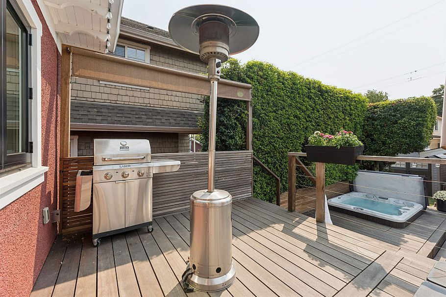 1250 E 11th Avenue Vancouver, BC - 21