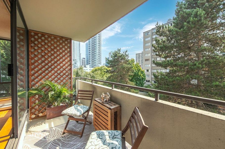 402 1127 Barclay Street Vancouver, BC - 1