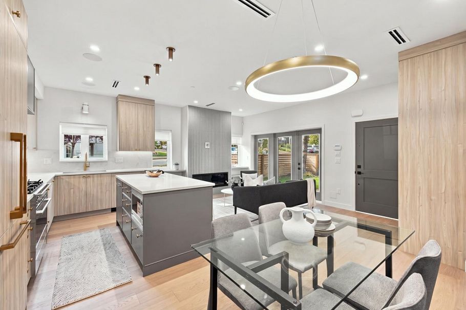 3206 E Georgia Street Vancouver, BC - 10