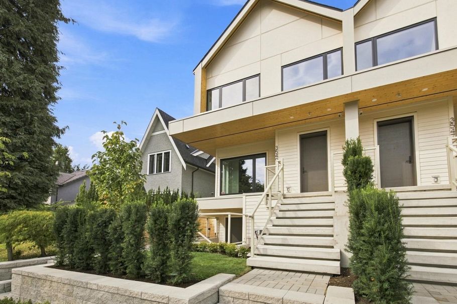 3549 W 38th Avenue Vancouver, BC - 3