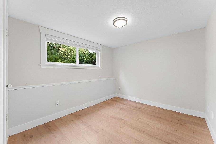 1250 E 11th Avenue Vancouver, BC - 33