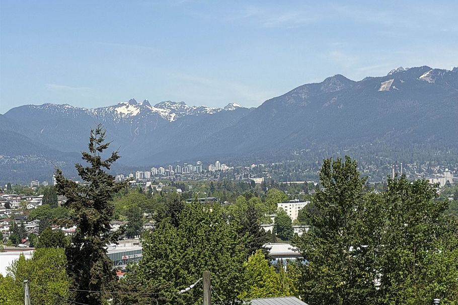 3335 Dieppe Drive Vancouver, BC - 25
