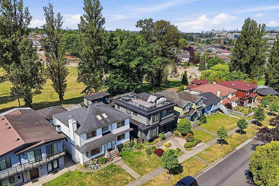 3287 Matapan Crescent Vancouver, BC - 38