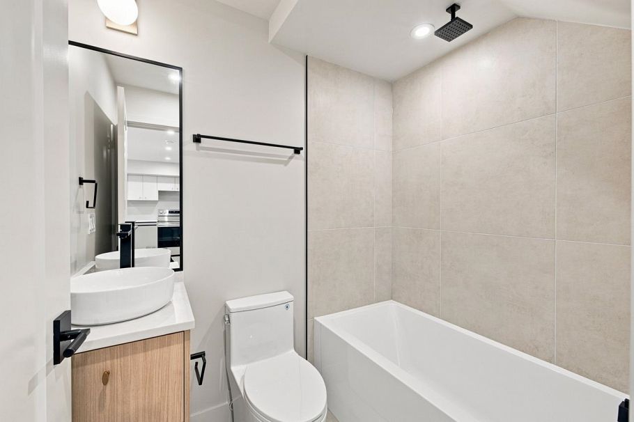 3549 W 38th Avenue Vancouver, BC - 37