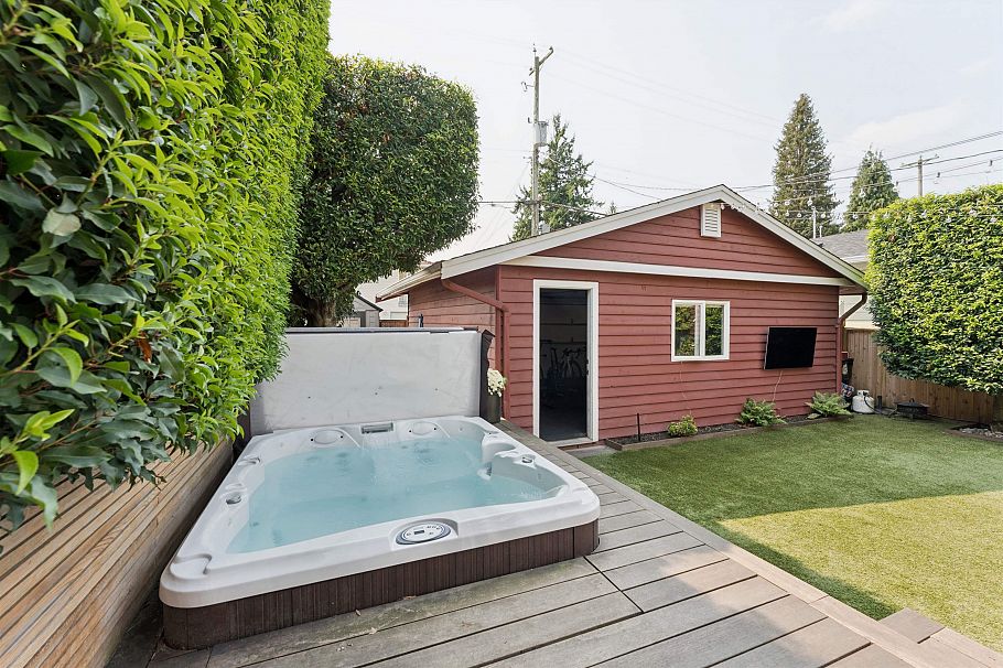 1250 E 11th Avenue Vancouver, BC - 22