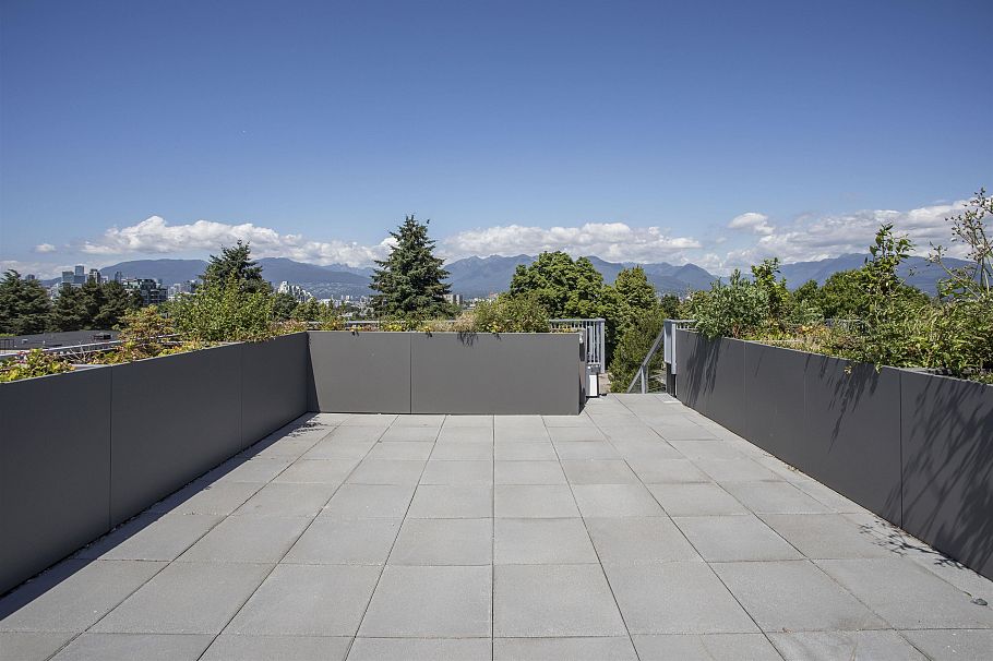 PH517 2471 St. George Street Vancouver, BC - 21
