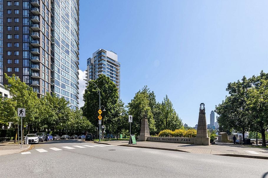 3601 1438 Richards Street Vancouver, BC - 19