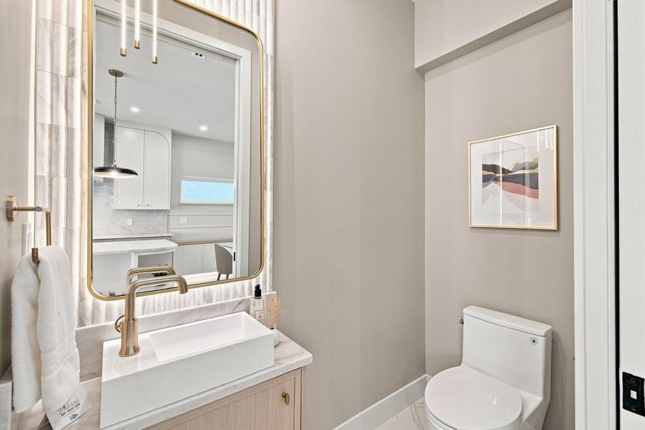 3549 W 38th Avenue Vancouver, BC - 19