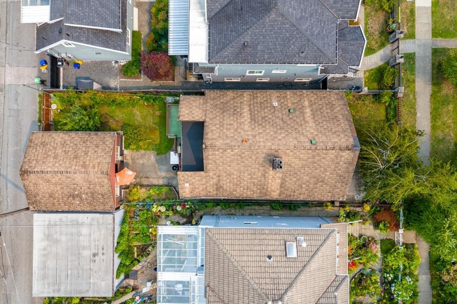 3017 E 17th Avenue Vancouver, BC - 34