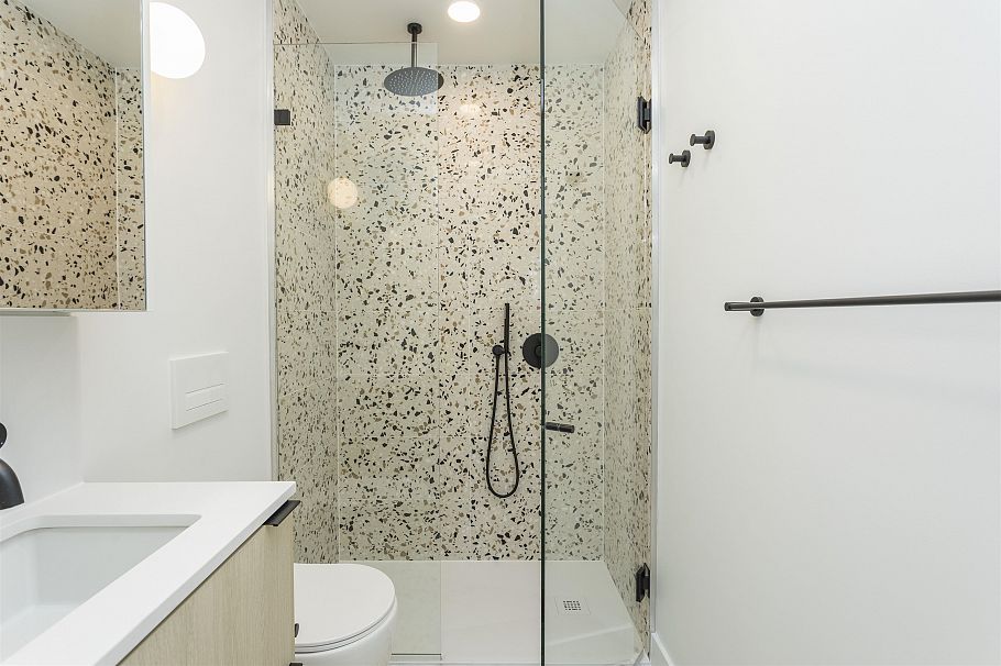 PH517 2471 St. George Street Vancouver, BC - 14