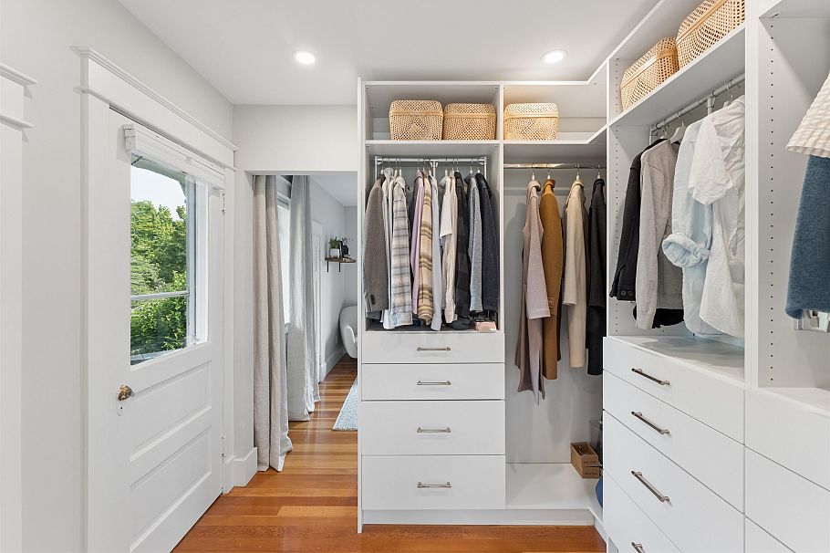 1250 E 11th Avenue Vancouver, BC - 17