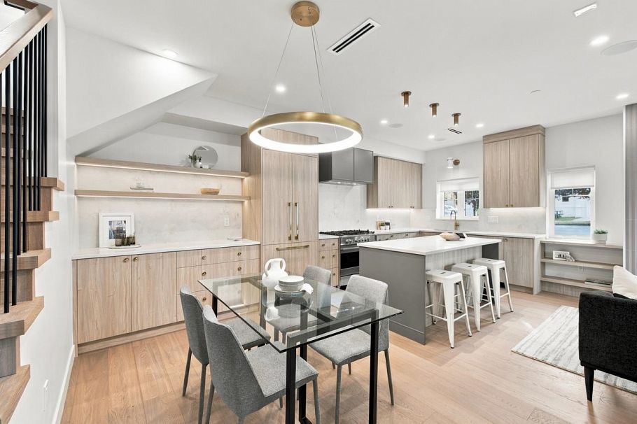 3206 E Georgia Street Vancouver, BC - 9