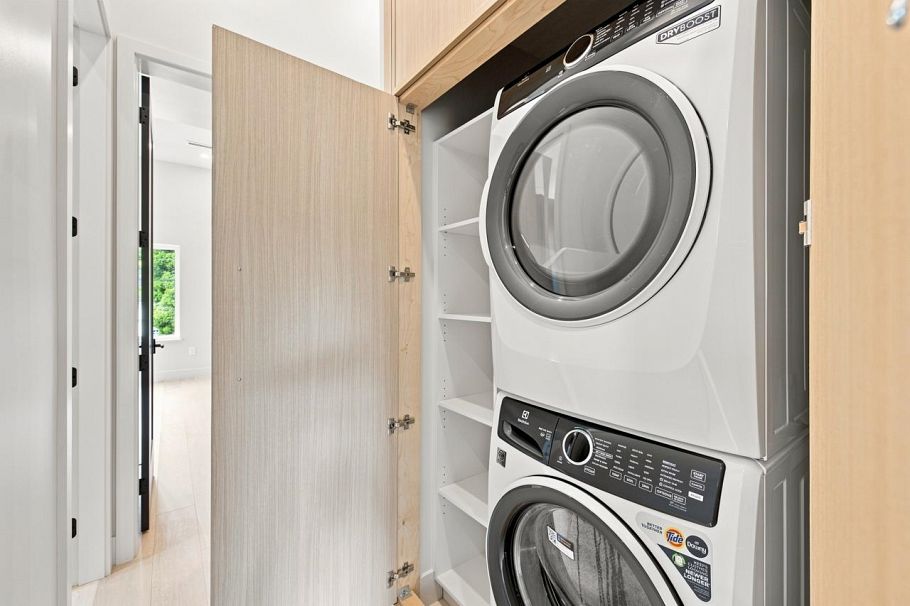 3549 W 38th Avenue Vancouver, BC - 32
