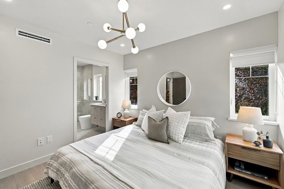 3206 E Georgia Street Vancouver, BC - 17