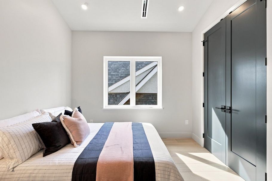 3549 W 38th Avenue Vancouver, BC - 29