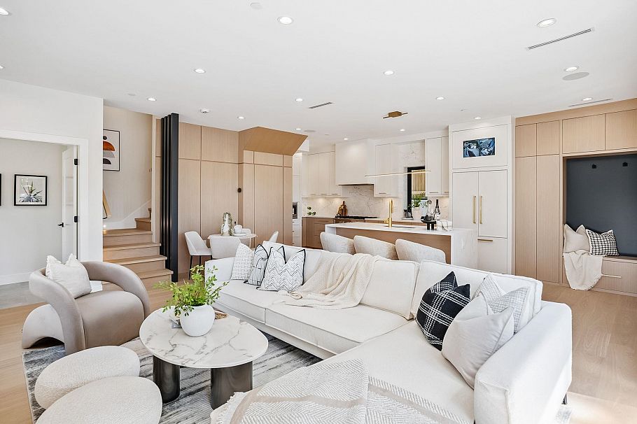 2307 E 3rd Avenue Vancouver, BC - 8