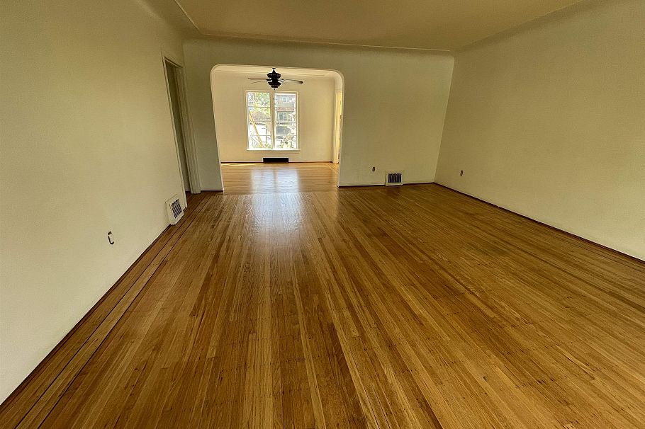 2772 E 5th Avenue Vancouver, BC - 10