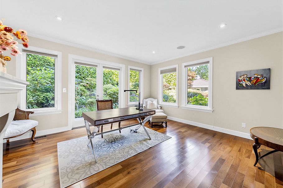 791 Beachview Drive North Vancouver, BC - 30