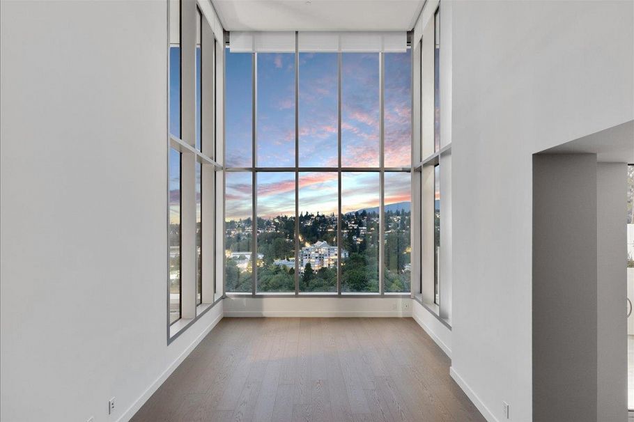 2406 1500 Fern Street North Vancouver, BC - 3
